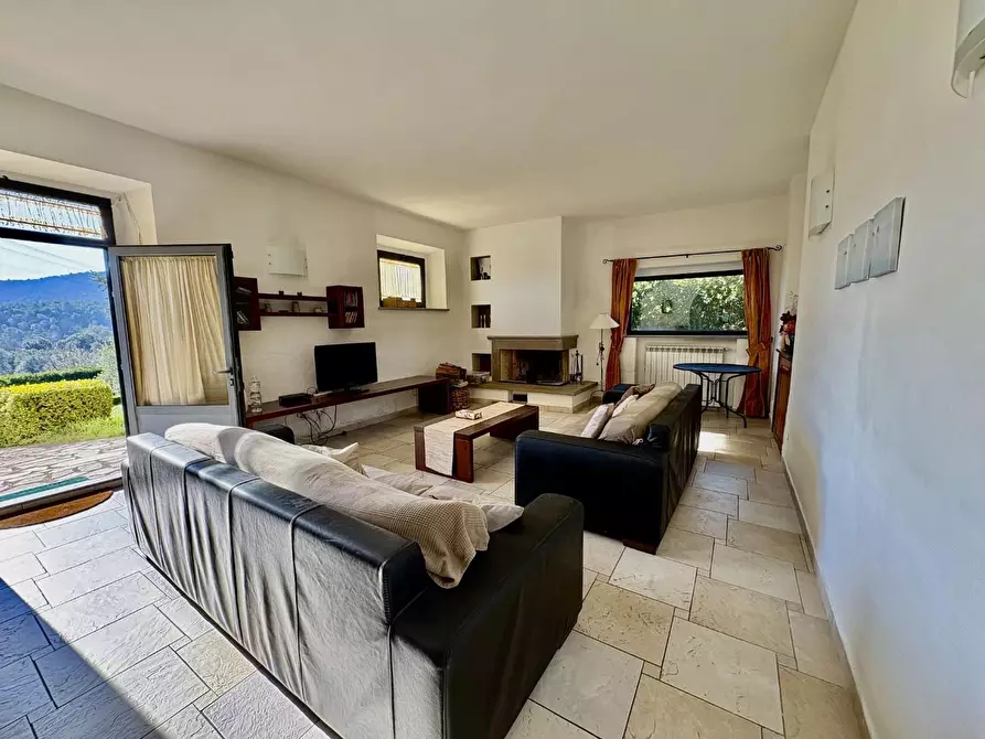 Immagine 3 di Casa colonica in vendita  a Volterra