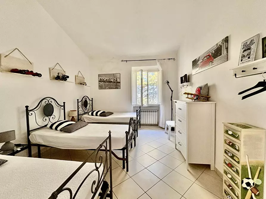 Immagine 40 di Casa colonica in vendita  a Volterra