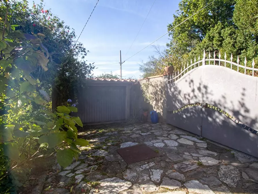 Immagine 30 di Villa in vendita  a San Giuliano Terme