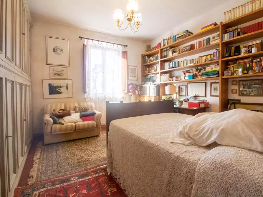 Immagine 16 di Villa in vendita  a San Giuliano Terme