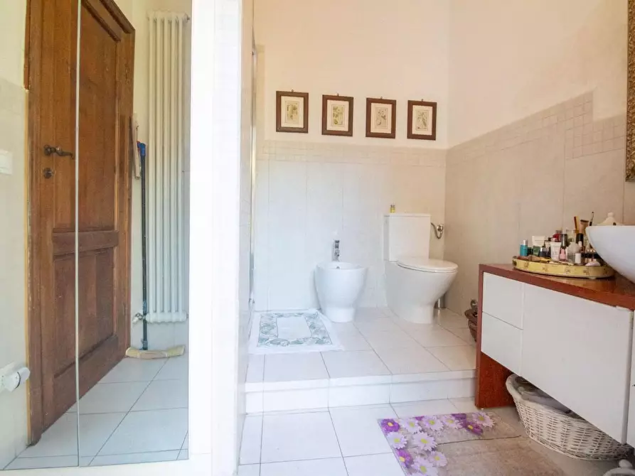 Immagine 20 di Villa in vendita  a San Giuliano Terme