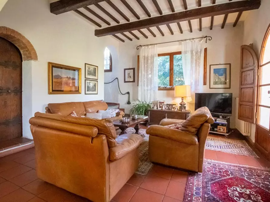 Immagine 4 di Villa in vendita  a San Giuliano Terme