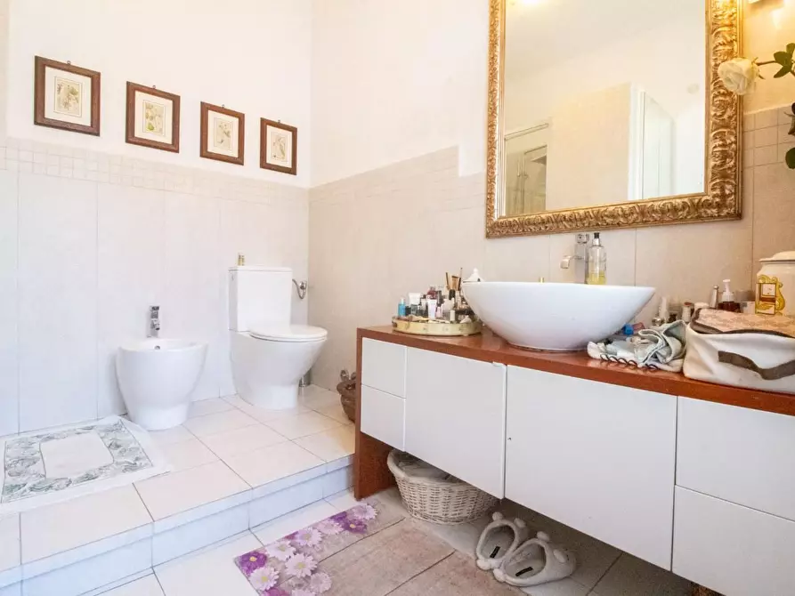 Immagine 19 di Villa in vendita  a San Giuliano Terme