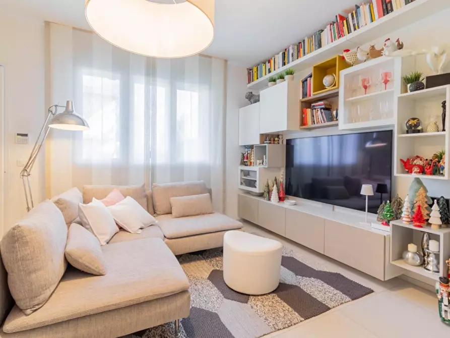 Immagine 18 di Villetta a schiera in vendita  a Calci