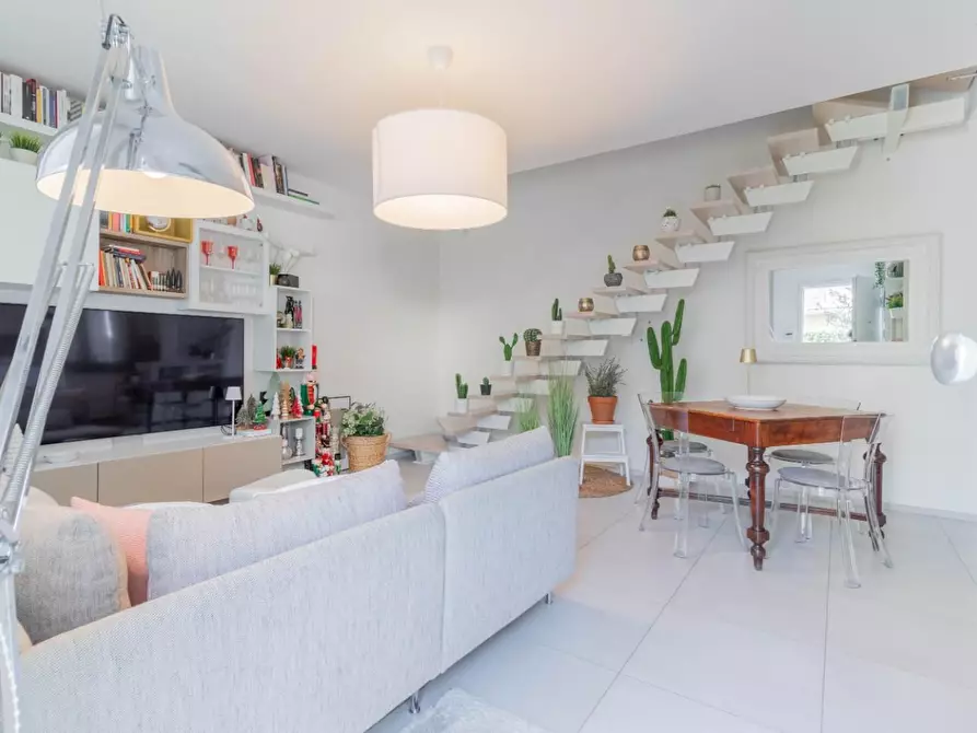 Immagine 7 di Villetta a schiera in vendita  a Calci