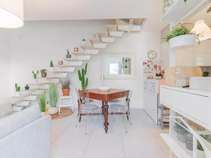 Immagine 8 di Villetta a schiera in vendita  a Calci