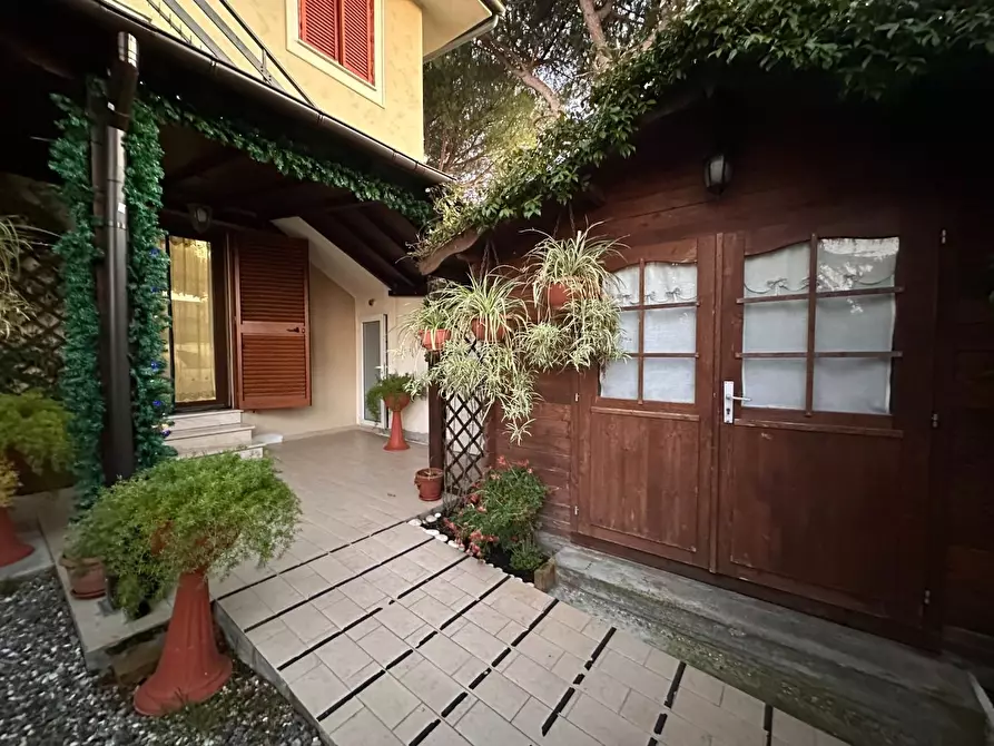 Immagine 33 di Appartamento in vendita  a Collesalvetti