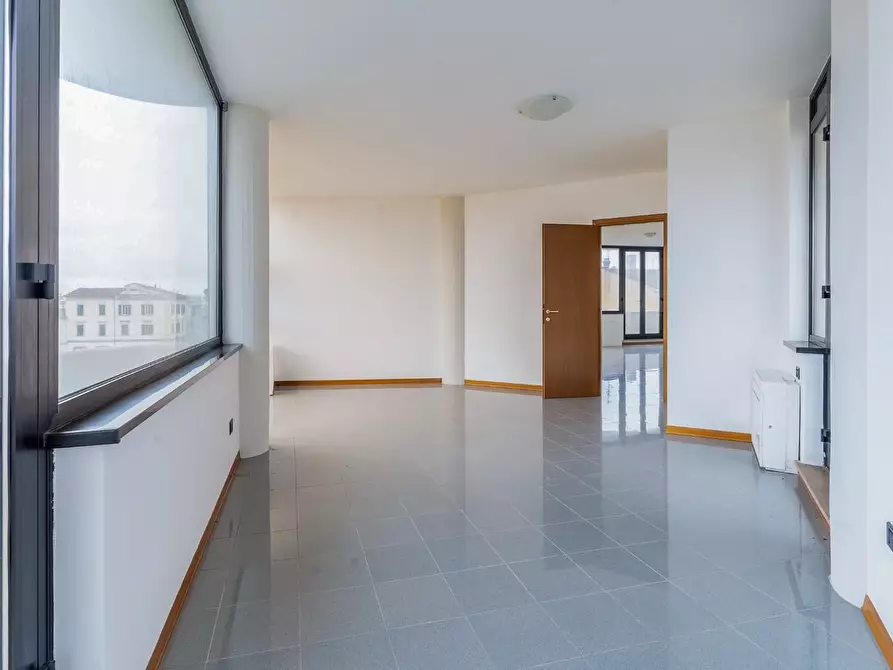 Immagine 22 di Appartamento in vendita  a Empoli