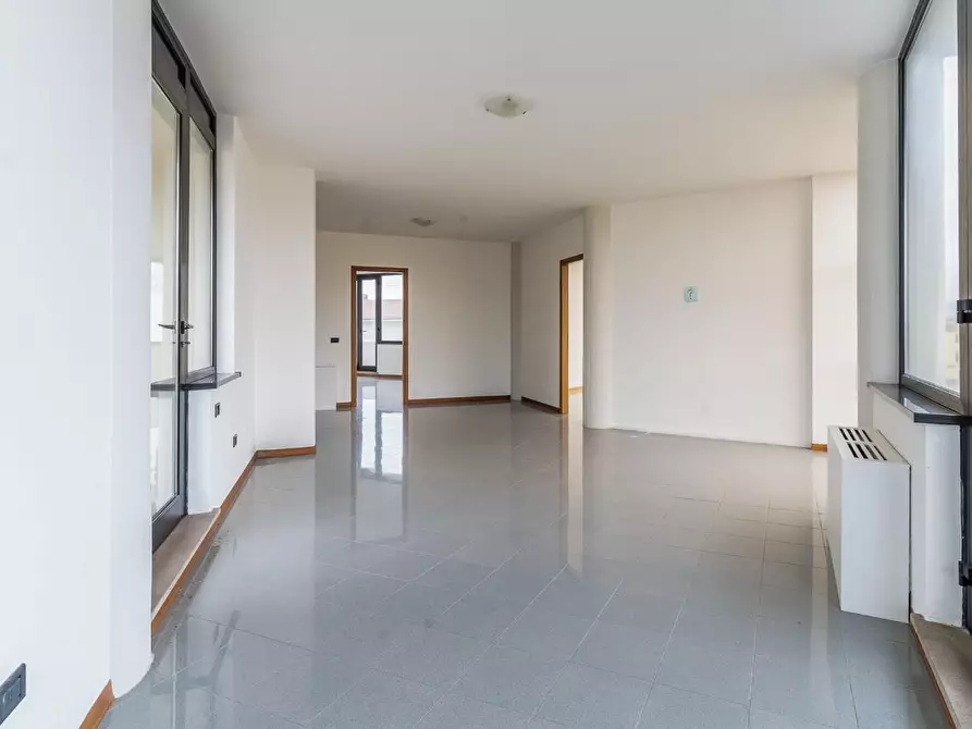 Immagine 17 di Appartamento in vendita  a Empoli