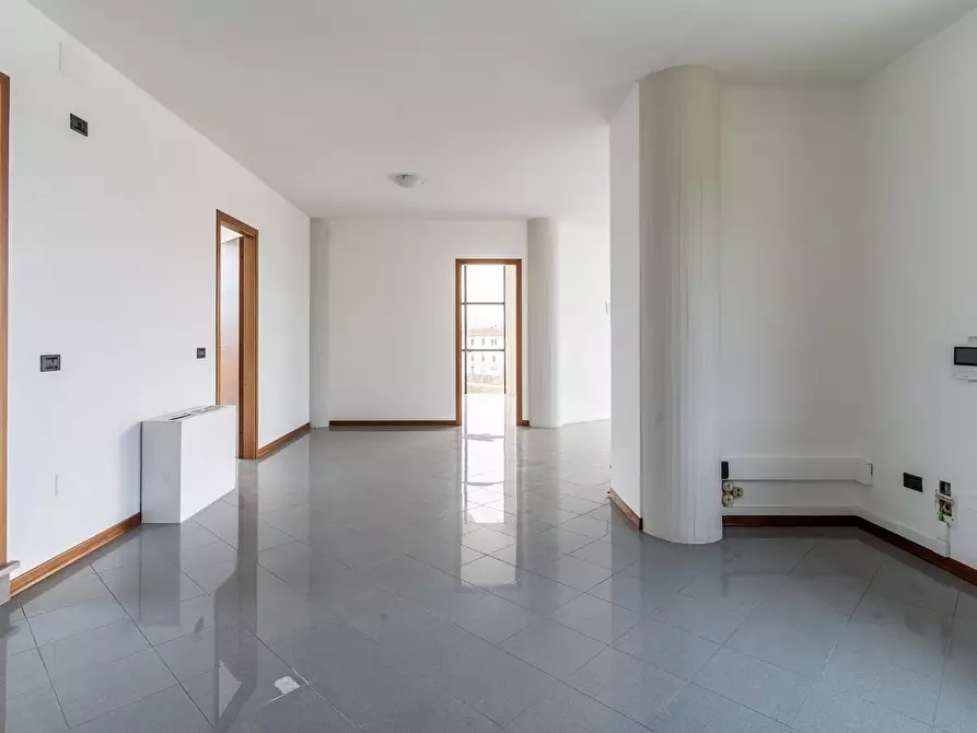 Immagine 9 di Appartamento in vendita  a Empoli