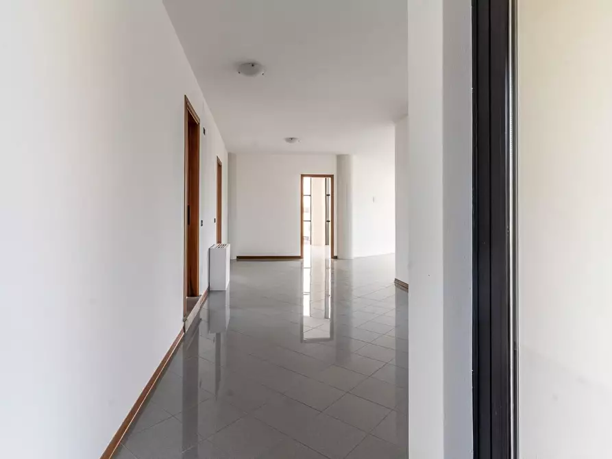 Immagine 26 di Appartamento in vendita  a Empoli