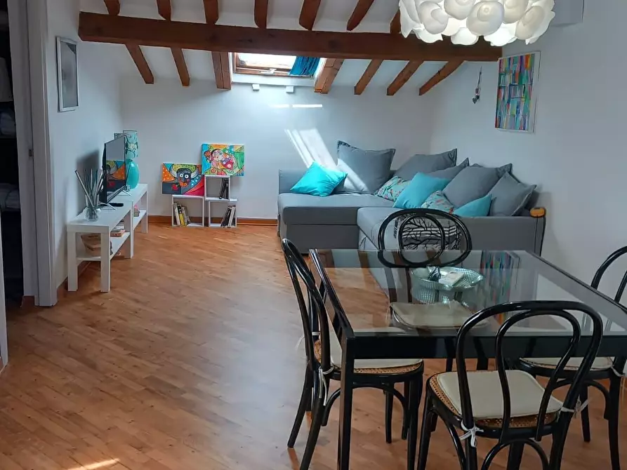 Immagine 2 di Mansarda in vendita  a Livorno