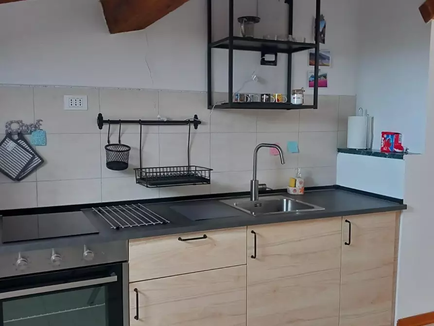 Immagine 4 di Mansarda in vendita  a Livorno