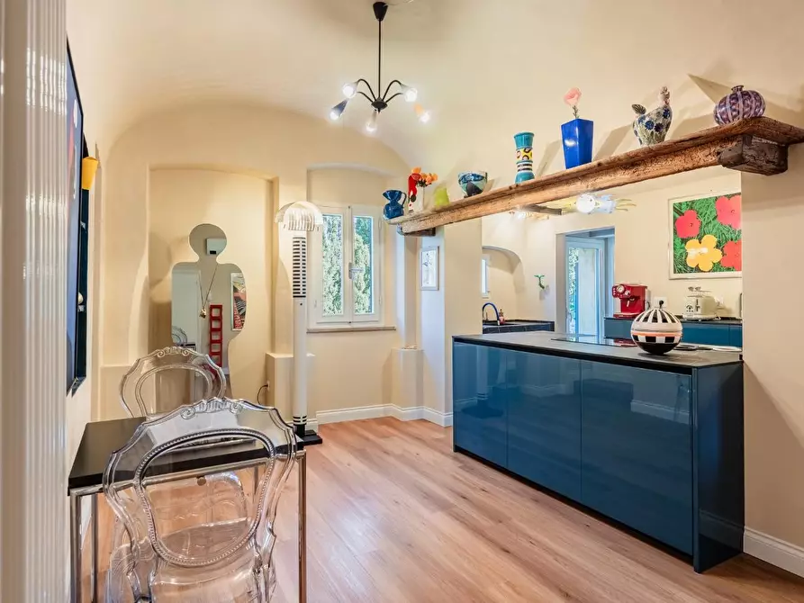 Immagine 2 di Appartamento in vendita  a Lajatico