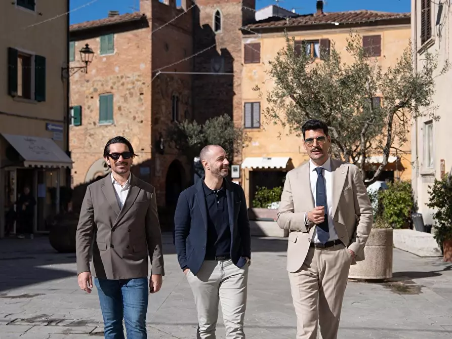 Immagine 22 di Appartamento in vendita  a Lajatico