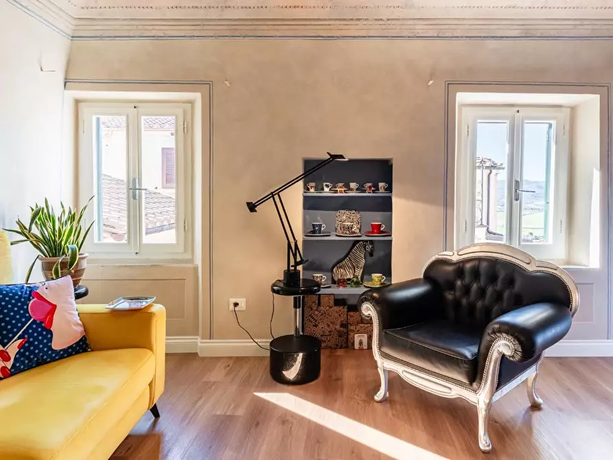 Immagine 8 di Appartamento in vendita  a Lajatico