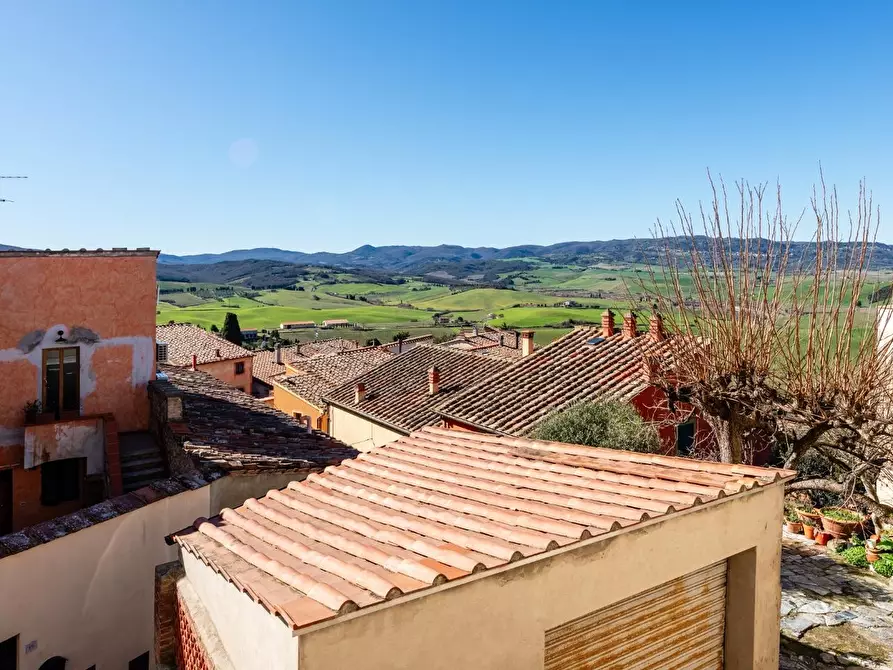 Immagine 15 di Appartamento in vendita  a Lajatico