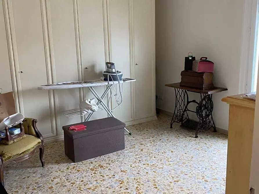 Immagine 7 di Appartamento in vendita  a Viareggio