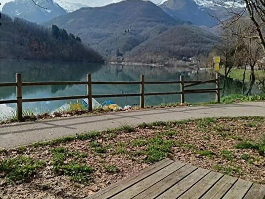 Immagine 55 di Terratetto in vendita  a Minucciano