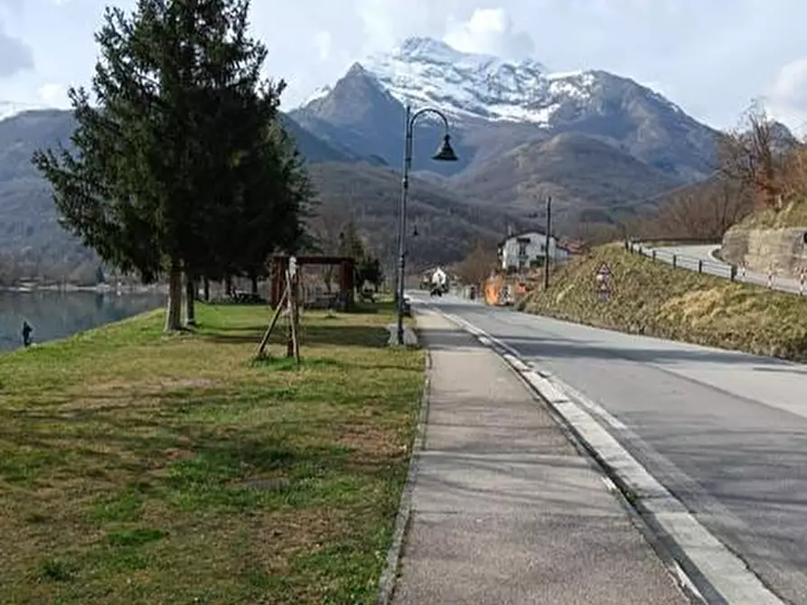 Immagine 52 di Terratetto in vendita  a Minucciano