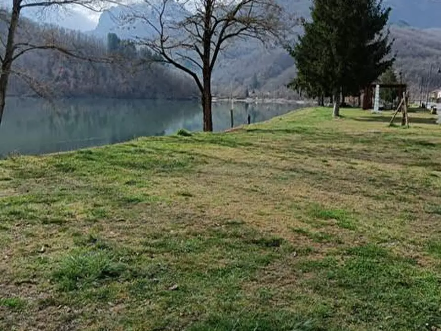 Immagine 61 di Terratetto in vendita  a Minucciano