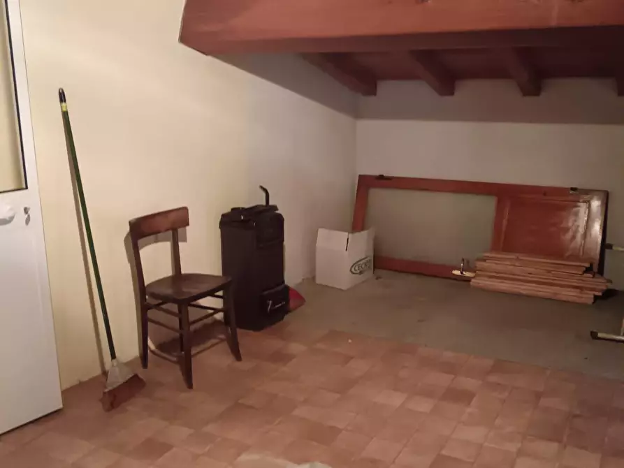 Immagine 38 di Terratetto in vendita  a Minucciano