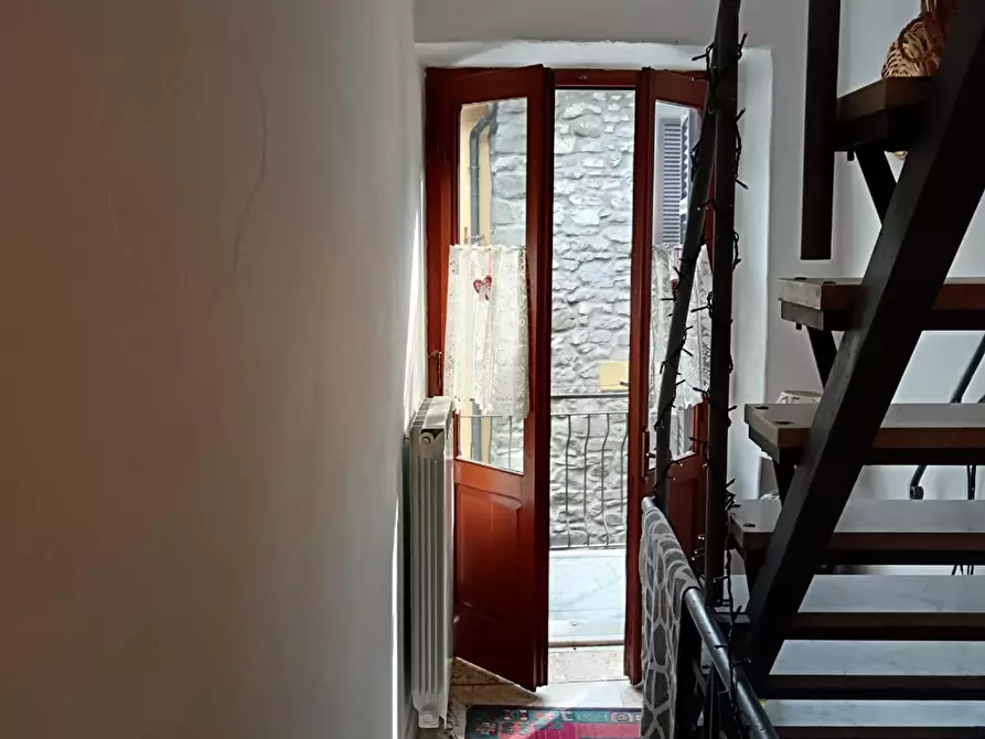 Immagine 17 di Terratetto in vendita  a Minucciano