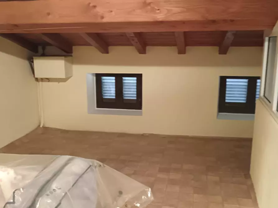 Immagine 41 di Terratetto in vendita  a Minucciano