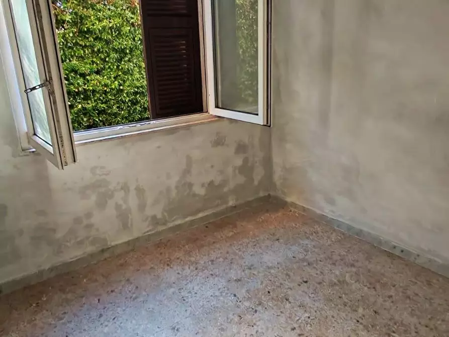 Immagine 9 di Appartamento in vendita  a Massa