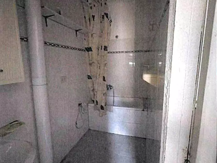 Immagine 10 di Appartamento in vendita  a Castelletto Molina