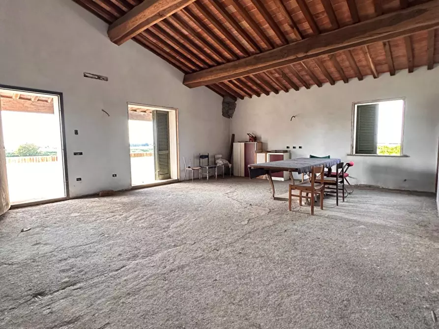 Immagine 2 di Porzione di casa in vendita  a Crespina Lorenzana