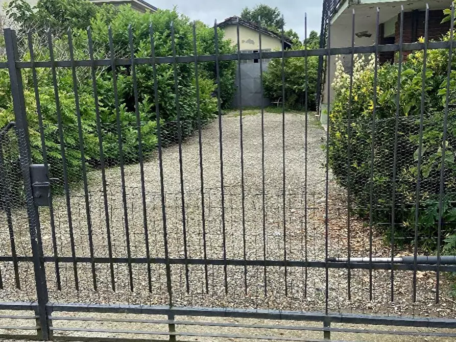 Immagine 6 di Villa in vendita  a Sale