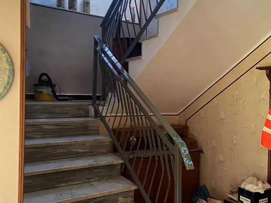 Immagine 15 di Villa in vendita  a Sale