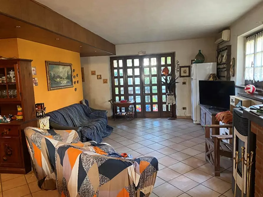 Immagine 8 di Villa in vendita  a Sale