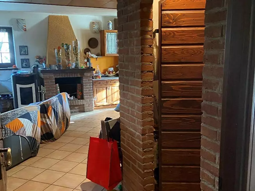 Immagine 12 di Villa in vendita  a Sale