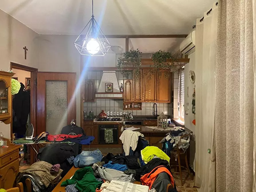 Immagine 21 di Villa in vendita  a Sale