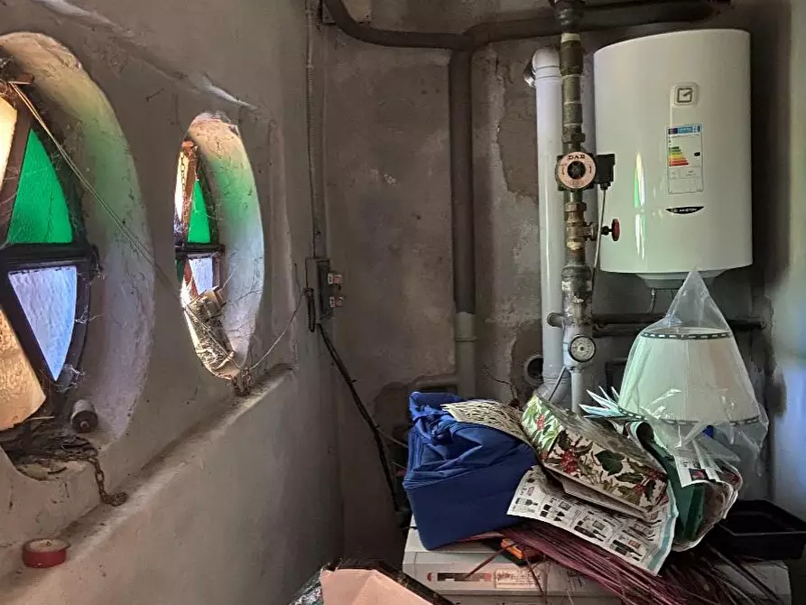 Immagine 10 di Villa in vendita  a Sale