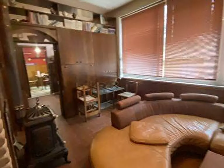 Immagine 8 di Casa indipendente in vendita  a Castelnuovo Magra