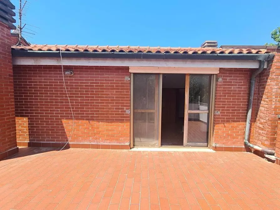 Immagine 24 di Villetta a schiera in vendita  a Pisa