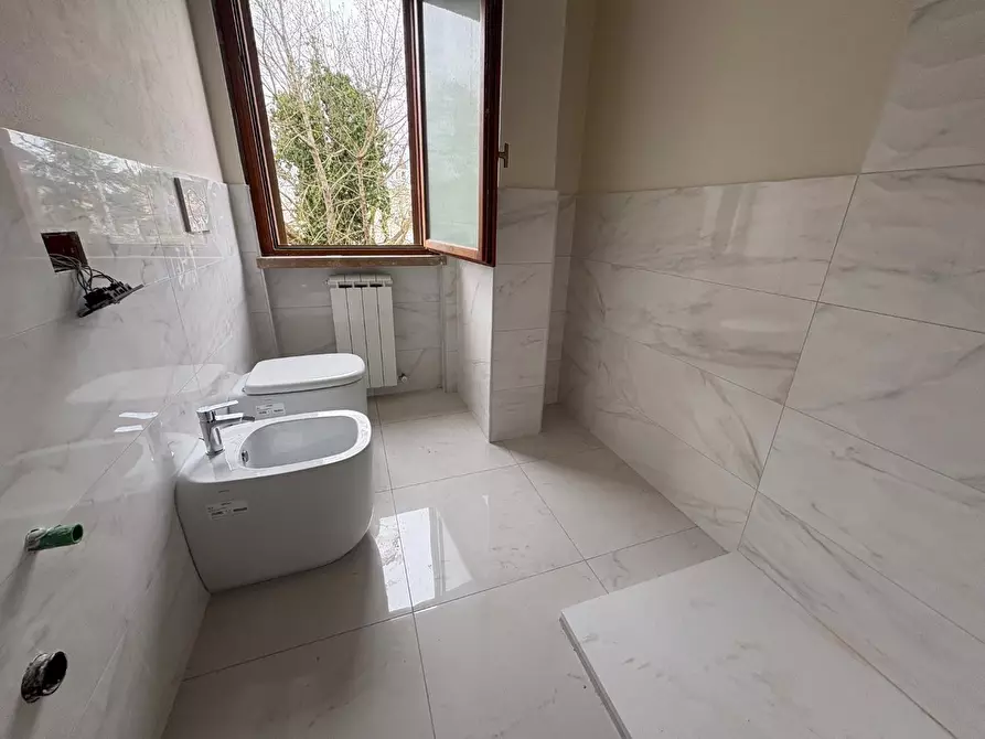 Immagine 14 di Villetta a schiera in vendita  a Pisa