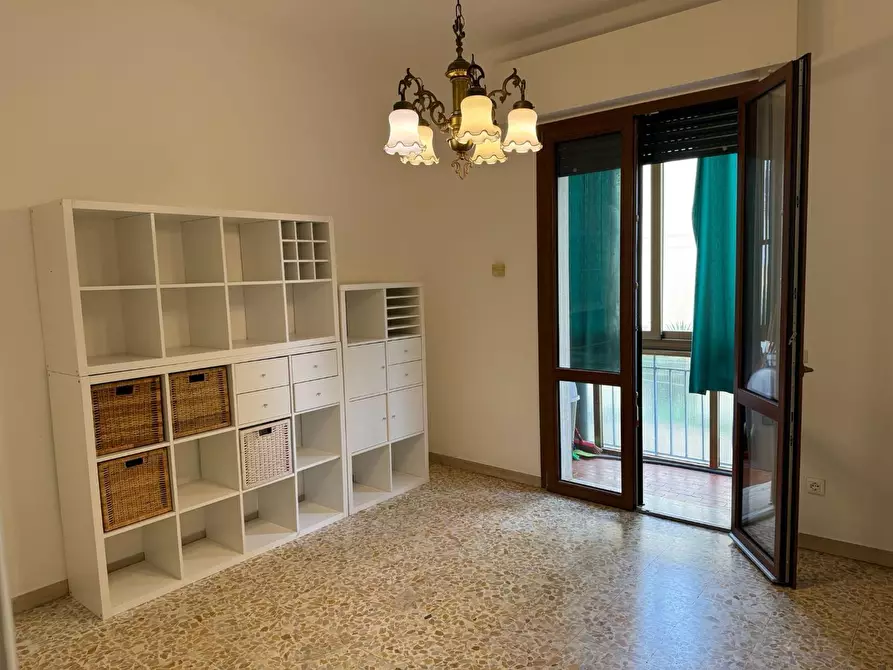 Immagine 8 di Appartamento in vendita  a Lucca