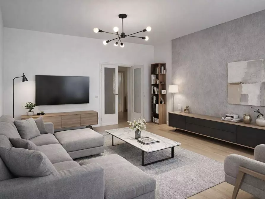 Immagine 19 di Appartamento in vendita  a Lucca