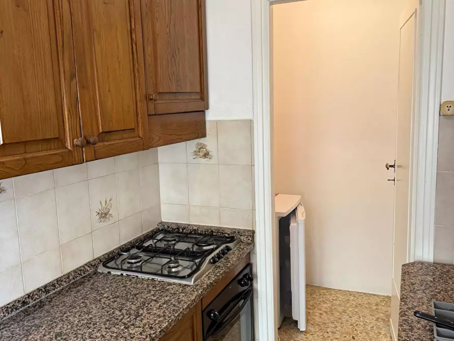 Immagine 5 di Appartamento in vendita  a Lucca