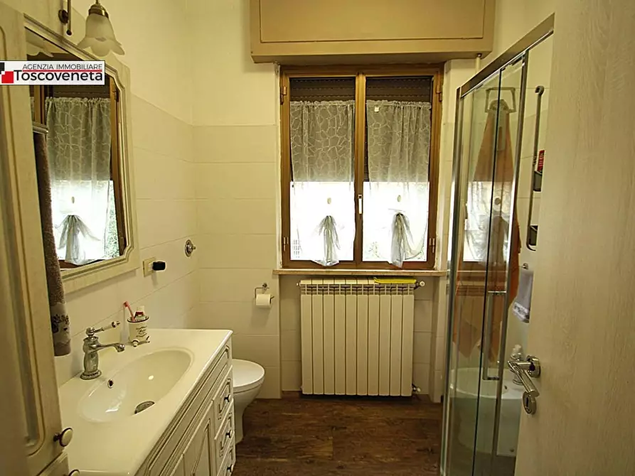 Immagine 16 di Casa indipendente in vendita  a Capannori