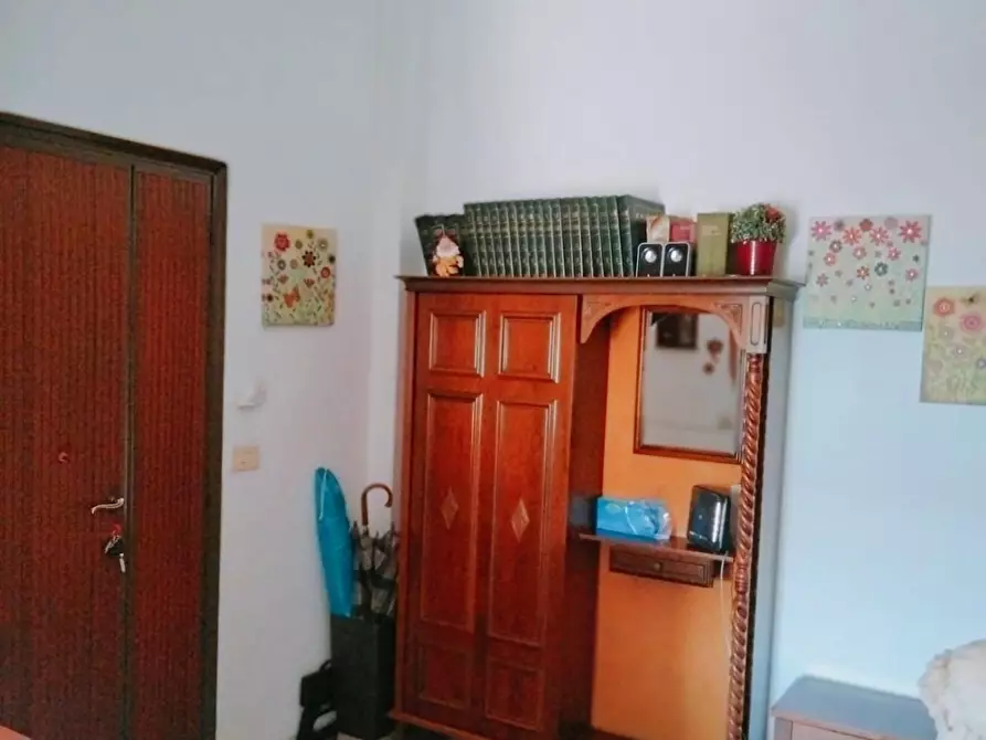 Immagine 3 di Appartamento in vendita  a Massa