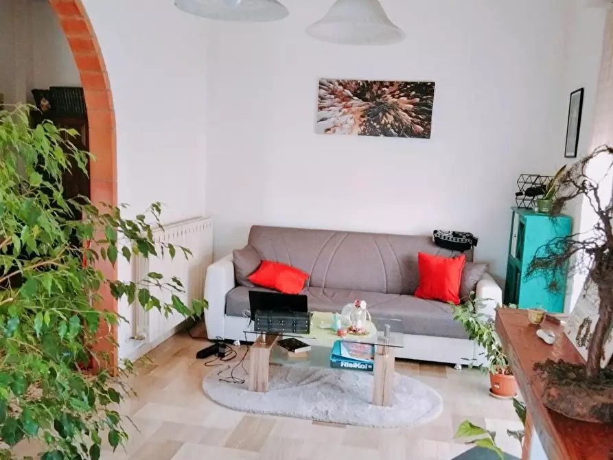 Immagine 10 di Appartamento in vendita  a Massa