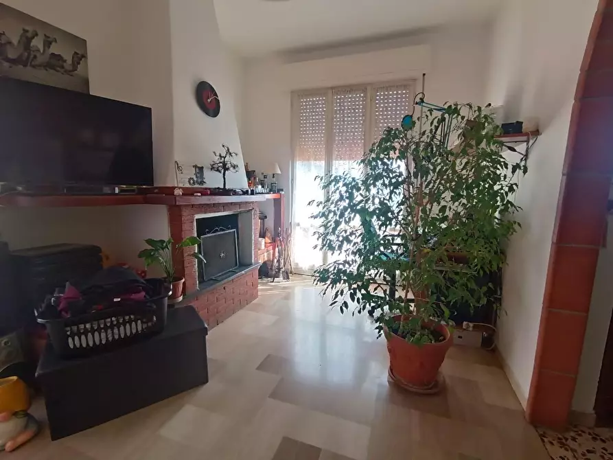 Immagine 8 di Appartamento in vendita  a Massa