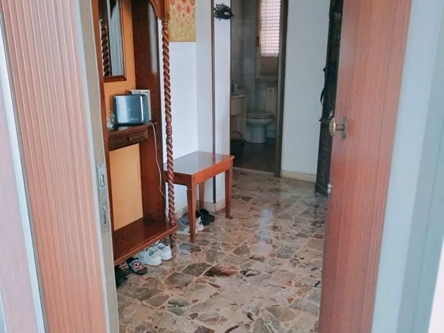 Immagine 4 di Appartamento in vendita  a Massa