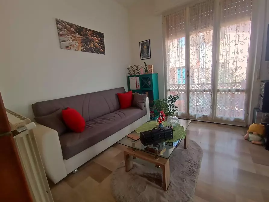 Immagine 9 di Appartamento in vendita  a Massa