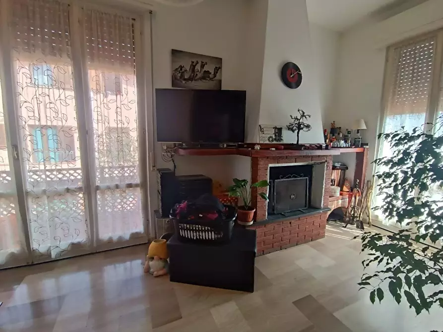 Immagine 7 di Appartamento in vendita  a Massa